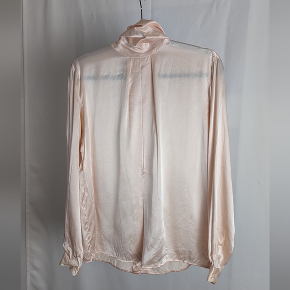 Vintage 100% silk peach long sleeve blouse - Picture 2 of 7